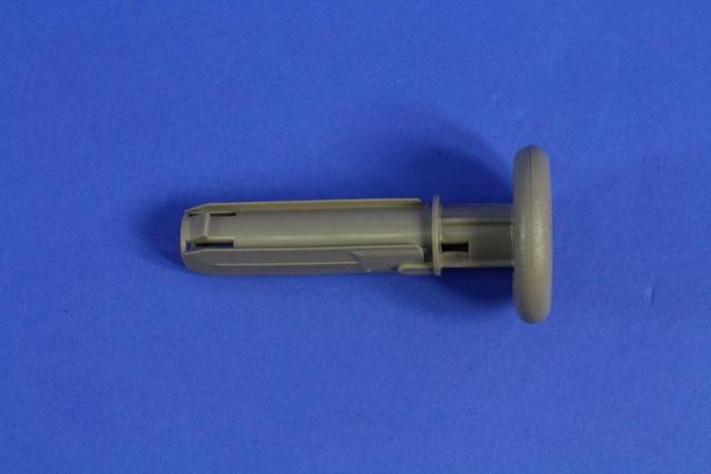 5RL52HL1AA - Interior Trim: Headrest Sleeve, Center, Non-locking for Jeep: Cherokee Image