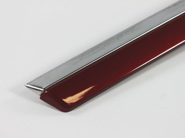 ZW501RHAA - Exterior Ornamentation: Sliding Door Molding, Right for Chrysler: Town &amp; Country | Dodge: Grand Caravan Image