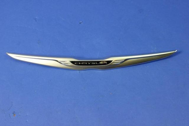 68184595AB - Exterior Ornamentation: Emblem, Grille for Mopar Image