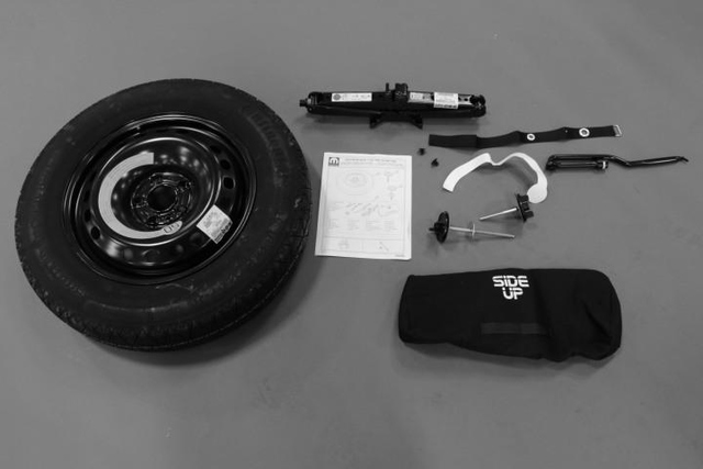 82214679AG - Lifestyle &amp; Off-Road Accessories: Emergency Kit, Tire Repair for Fiat: 500X | Jeep: Renegade Image