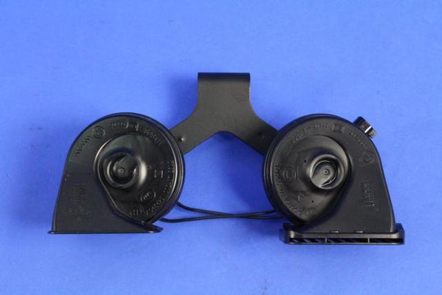68235295AC - Electrical: Horn And Bracket for Jeep: Cherokee Image
