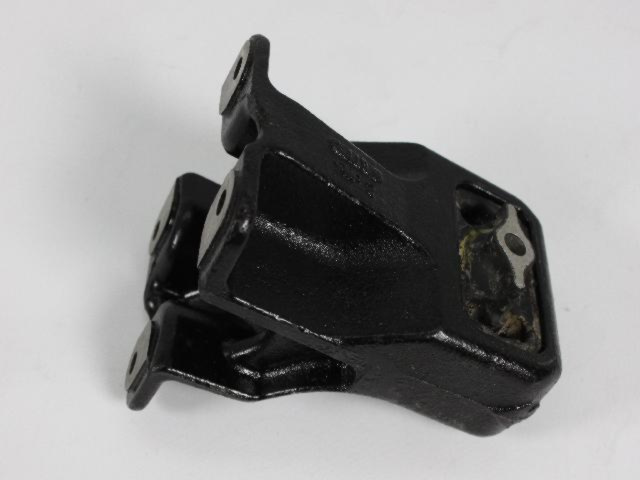 52110089AC - Engine and Transmission Mounting: Engine Mount Insulator, Left for Mopar Image