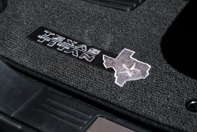 999E2W5003 - Interior: Floor Mat for Nissan Image