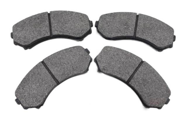 MZ690847 - : Advantage Select™ Brake Pads,Front for Mitsubishi: Endeavor, Montero Image