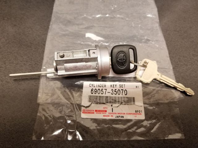 US-347L Ignition Lock Cylinder For 1993-1998 Toyota T100 – Replace 69057-34010