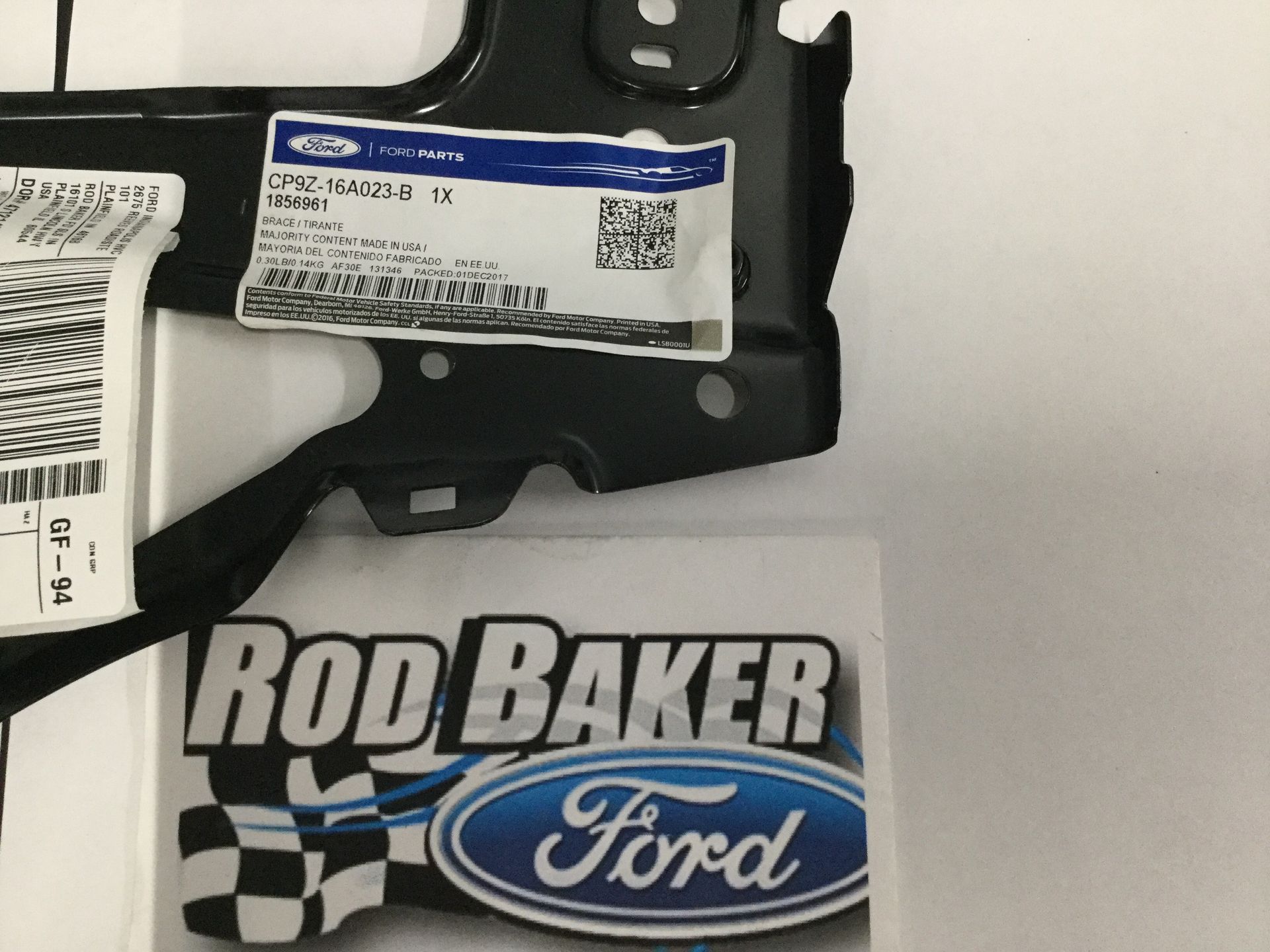 CP9Z16A023B - : Support Bracket for Ford Image