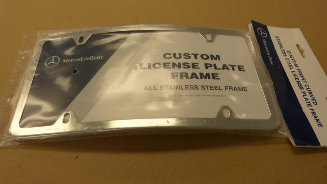 Q6880103 - Exterior: License Frame, Curved Front Slimline for Mercedes-Benz Image
