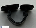 1H5863849A01C - Body: Insulator Clip for Volkswagen: Beetle, CC, Golf, Golf R, GTI, Jetta, Passat, Phaeton, R32, Rabbit, Tiguan, Tiguan Limited, Touareg Image