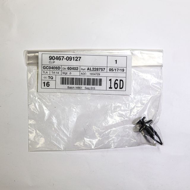 90467-09127 - Mud Guard Clip 1992-2021 Lexus | Longo Lexus Parts