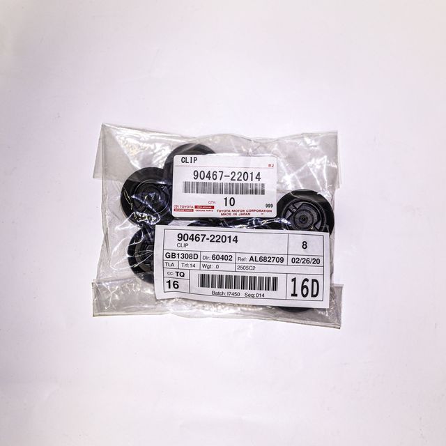 マル OEM GENUINE TOYOTA 4RUNNER TACOMA CAMRY MR2 MUD GUARD CLIPS