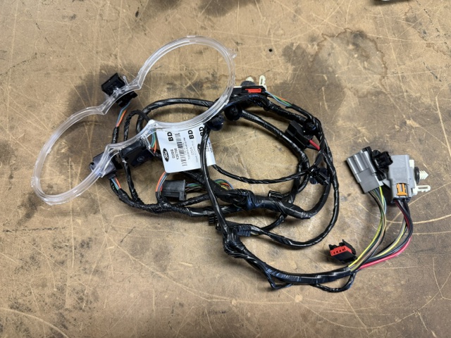 D2BZ13E700D - : Kit Additional Lamp Electronic for Ford Image