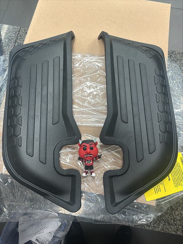 J501SAN260 - Interior: Cargo Sidewall Protector for Subaru: Outback Image