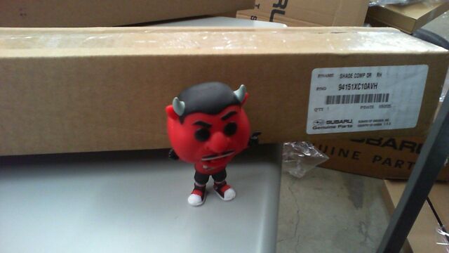 94151XC10AVH - Interior: Sunshade - 2nd Row - Right Side for Subaru: Ascent Image