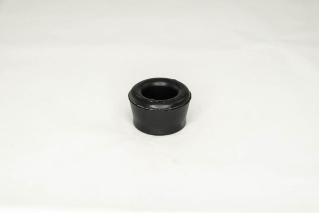 1103521865 - : Rubber Mount for Mercedes-Benz: 220, 220 S, 220 SE, 230 SL, 200, 200 D, 230, 230 S, 250 S, 250 SE, 250 SL, 280 S, 280 SE, 280 SEL, 280 SL Image