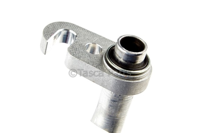 23186319 - HVAC: Suction Hose for Chevrolet: Silverado 1500 | GMC: Sierra 1500 Image