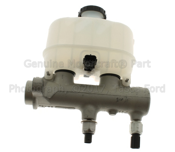 7C3Z2140H - Body: Master Cylinder for Ford: F-250 Super Duty, F-350 Super Duty, F-450 Super Duty, F-550 Super Duty Image