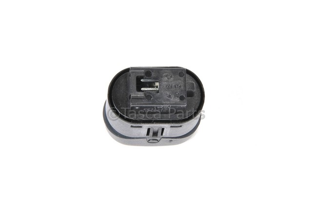 15777133 - Body: Lock Switch for GM Image