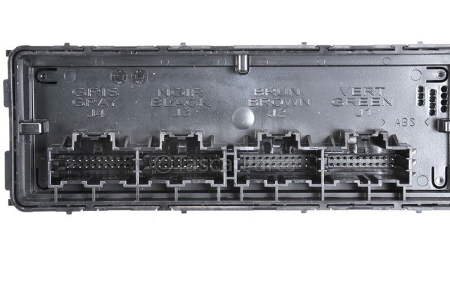 84335792 - : Heating and Air Conditioning Remote Control for Cadillac: Escalade, Escalade ESV | Chevrolet: Suburban, Suburban 3500 HD, Tahoe | GMC: Yukon, Yukon XL Image