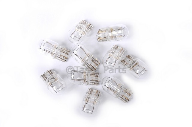 13503361 - : Brake and Center High Mount Brake Light Bulb for Chevrolet: Colorado, Silverado 1500, Silverado 1500 LD, Silverado 2500 HD, Silverado 3500 HD | GMC: Canyon, Sierra 1500, Sierra 1500 Limited, Sierra 2500 HD, Sierra 3500 HD Image