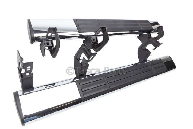 20990099 - Body: Assist Steps, 6in Oval Chrome for Chevrolet: Silverado 1500, Silverado 2500 HD, Silverado 3500 HD | GMC: Sierra 1500, Sierra 2500 HD, Sierra 3500 HD Image