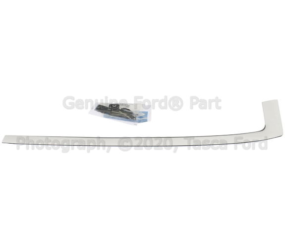 EOTZ1003136A - Body: Reveal Molding for Ford: Bronco, F-150, F-250, F-250 HD, F-350, F-Super Duty Image