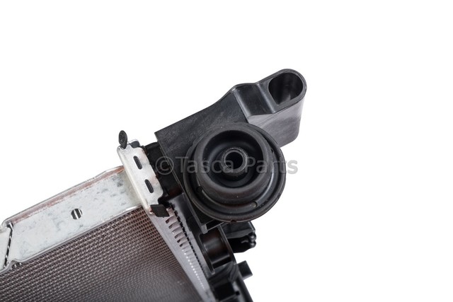 2017-2025 GM Radiator 85557760 | TascaParts.com