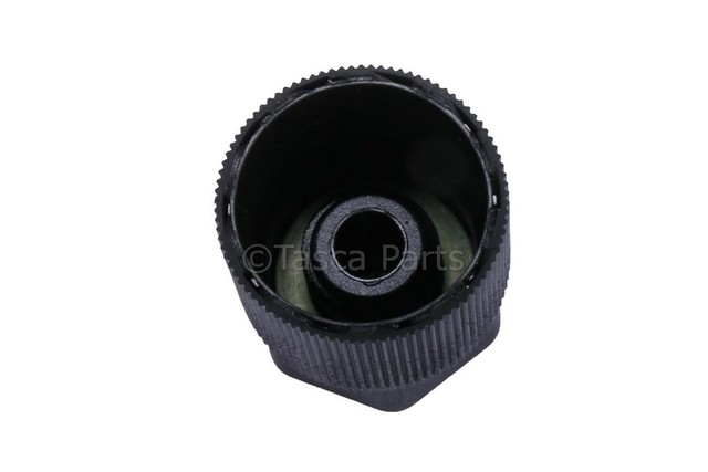 84074312 - HVAC: Pressure Hose Cap for Buick: LaCrosse, Regal | Cadillac: XTS | Chevrolet: Impala, Malibu, Malibu Limited Image