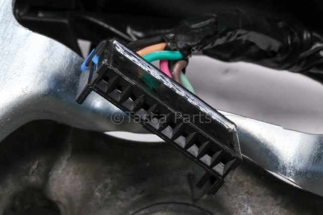 22947783 - Steering: Steering Wheel for Chevrolet: Avalanche, Silverado 1500, Silverado 2500 HD, Silverado 3500 HD, Suburban 1500, Suburban 2500, Tahoe | GMC: Sierra 1500, Sierra 2500 HD, Sierra 3500 HD, Yukon XL 1500, Yukon XL 2500 Image