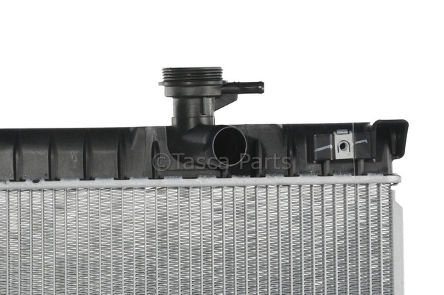 15196385 - Cooling System: Radiator for Buick: Rainier | Chevrolet: Trailblazer, Trailblazer EXT | GMC: Envoy, Envoy XL, Envoy XUV | Oldsmobile: Bravada Image