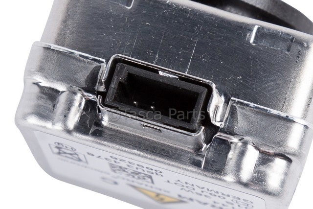 19351924 - : Headlight Bulb for Buick: Regal Image