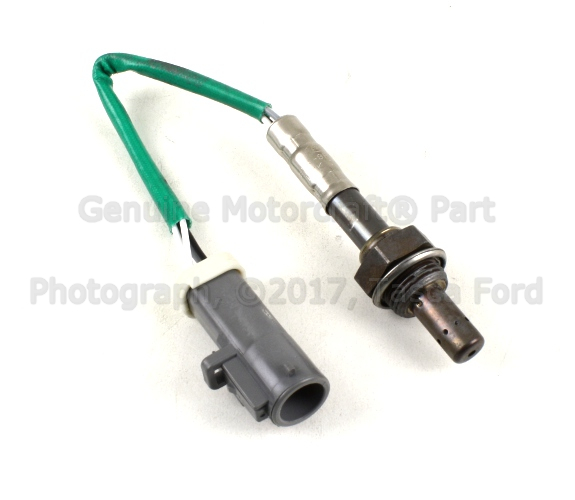 F8VZ9F472AA - Emission System: Oxygen Sensor for Ford: Crown Victoria | Lincoln: Continental, Town Car | Mercury: Grand Marquis Image