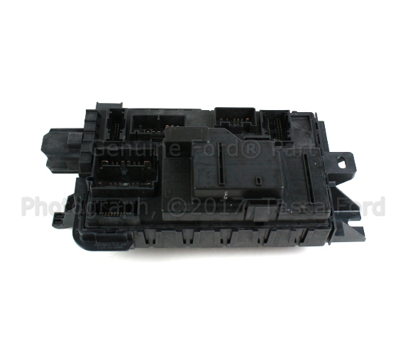 AT4Z15604E - Electrical: Control Module for Ford: Edge, Escape | Lincoln: MKX | Mercury: Mariner Image