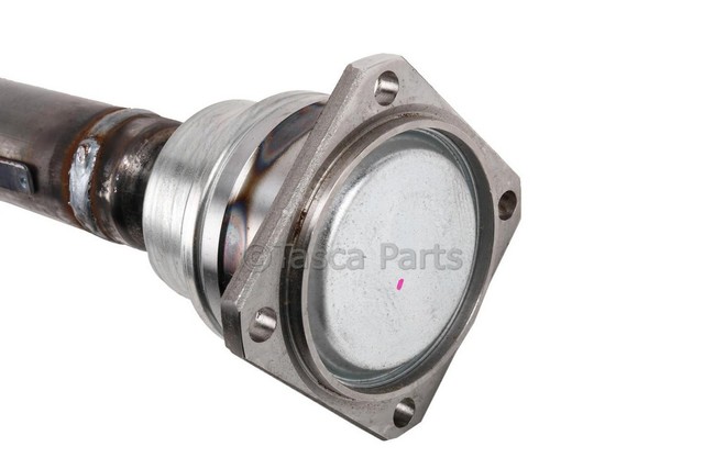 25843685 - Front Drive Axle: Drive Shaft for GM Image