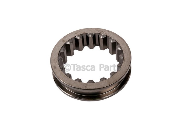 26036092 - Front Drive Axle: Sleeve for Buick: Rainier | Chevrolet: Blazer, S10, S10 Blazer, Trailblazer, Trailblazer EXT | GMC: Envoy, Envoy XL, Envoy XUV, Jimmy, Sonoma, Typhoon | Oldsmobile: Bravada Image