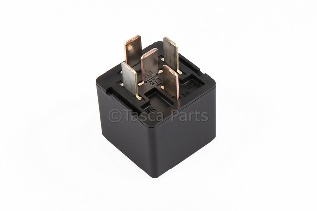 13502674 - Electrical: Relay for Buick: Encore, Reatta, Regal, Riviera | Cadillac: DeVille, Eldorado, Escalade, Fleetwood, Seville | Chevrolet: Blazer, C1500, C2500, C3500, C3500HD, Camaro, Corvette, K1500 Pickup, K2500 Pickup, K3500 Pickup, Lumina, Lumina APV, S10, Silverado 1500, Suburban C1500, Suburban C2500, Suburban K1500, Suburban K2500, Tahoe | GMC: C1500 Pickup, C2500 Pickup, C3500 Pickup, C3500HD, Jimmy, K1500 Pickup, K2500 Pickup, K3500 Pickup, Sierra 1500, Sonoma, Suburban C1500, Suburban C2500, Suburban K1500, Suburban K2500, Yukon | Oldsmobile: Bravada, Cutlass Supreme, Silhouette, Toronado | Pontiac: Firebird, Grand Prix, Trans Sport | Saturn: SC, SC1, SC2, SL, SL1, SL2, SW1, SW2 Image