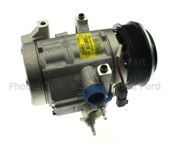 9L3Z19703E - HVAC: Compressor Assembly for Ford: F-150, F-250 Super Duty, F-350 Super Duty, F-450 Super Duty, F-550 Super Duty | Lincoln: Mark LT Image