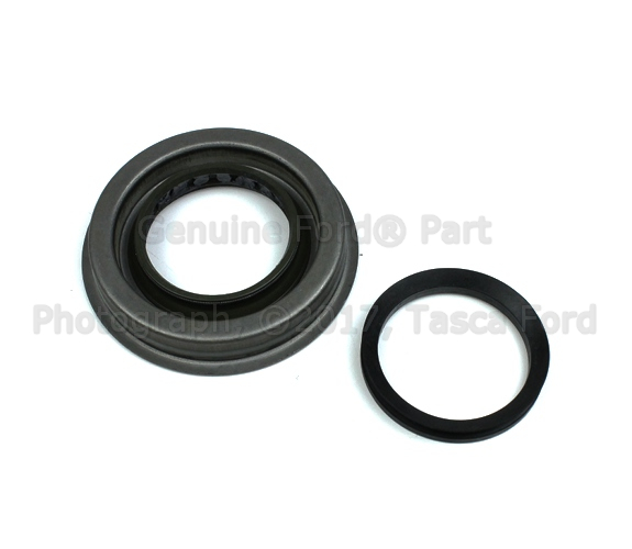 8C3Z4L616B - Front Drive Axle: Pinion Seal for Ford: F-250, F-250 Super Duty, F-350 Super Duty, F-450 Super Duty, F-550 Super Duty Image