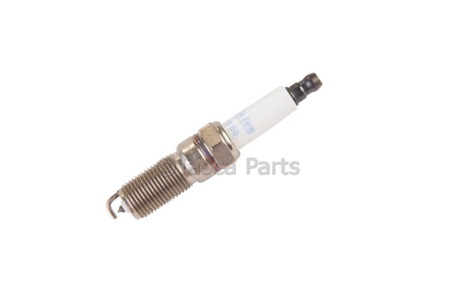 19300872 - : Double Platinum Spark Plug for Buick: Enclave, LaCrosse, Rendezvous | Cadillac: CTS, SRX, STS | Chevrolet: Equinox, Malibu, Traverse | GMC: Acadia | Pontiac: G6, G8, Torrent | Saturn: Aura, Outlook, Vue Image