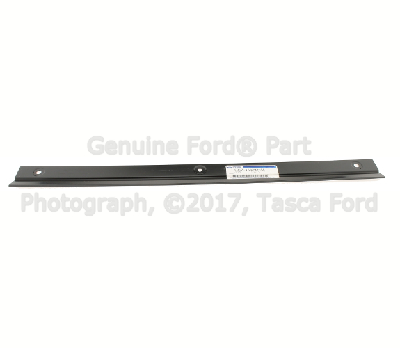F81Z16B292AA - Body: Rear Fender Bracket for Ford: F-250 Super Duty, F-350 Super Duty, F-450 Super Duty, F-550 Super Duty Image