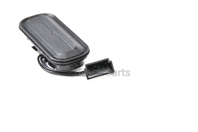 13422270 - : Liftgate Release Switch for GM Image
