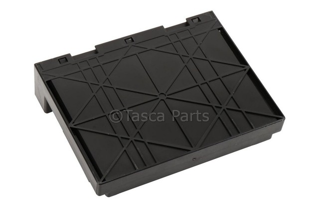 13528941 - Electrical: Body Control Module for Cadillac: Escalade, Escalade ESV | Chevrolet: Corvette, Silverado 1500, Silverado 1500 LD, Silverado 2500 HD, Silverado 3500 HD, Suburban, Suburban 3500 HD, Tahoe | GMC: Sierra 1500, Sierra 1500 Limited, Sierra 2500 HD, Sierra 3500 HD, Yukon, Yukon XL Image