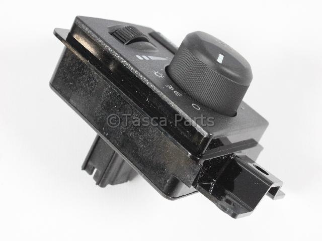 56049637AD - Electrical: Headlamp Switch for Dodge: Dakota, Ram 1500, Ram 2500, Ram 3500 | Ram: Dakota Image