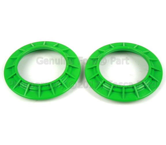 F3TZ4859A - Universals &amp; Rear Axle: Deflector for Ford: Excursion, F-150 Image