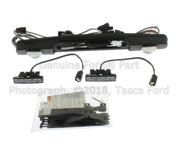 VEC3Z13C788A - Exterior: Strobe Light By Soundoff Signal for Ford: F-250 Super Duty, F-350 Super Duty, F-450 Super Duty, F-550 Super Duty Image