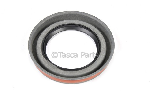 15530288 - Front Drive Axle: Pinion Seal for Chevrolet: Blazer, K1500 Pickup, K2500 Pickup, K3500 Pickup, Suburban K1500, Suburban K2500, Tahoe | GMC: K1500 Pickup, K2500 Pickup, K3500 Pickup, Suburban K1500, Suburban K2500, Yukon Image