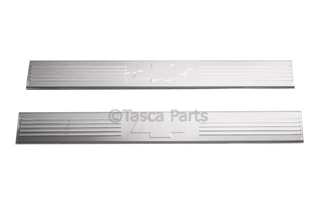 17802518 - Exterior: Door Sill Plate Kit for Chevrolet: Silverado 1500, Silverado 1500 Classic, Silverado 1500 HD, Silverado 1500 HD Classic, Silverado 2500, Silverado 2500 HD, Silverado 2500 HD Classic, Silverado 3500, Silverado 3500 Classic, Silverado 3500 HD Image