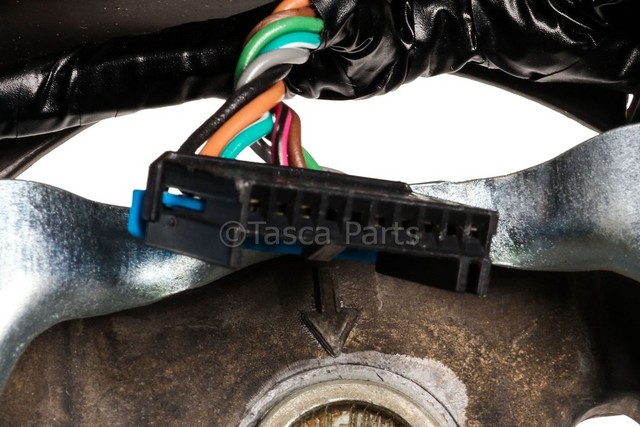 22947811 - Steering: Steering Wheel for Chevrolet: Silverado 1500, Silverado 2500 HD, Silverado 3500 HD, Suburban 2500 | GMC: Sierra 1500, Sierra 2500 HD, Sierra 3500 HD, Yukon, Yukon XL 1500, Yukon XL 2500 Image