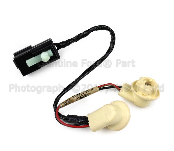 F2UZ13A625A - Electrical: Wire for Ford: E-150, E-250, E-350 Super Duty Image