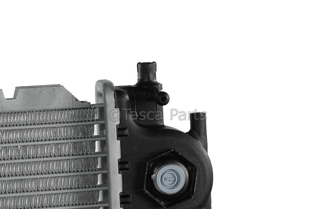 22676953 - Cooling System: Radiator for GM Image