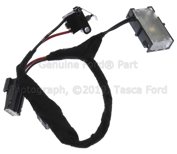 HC3Z14A318D - Body: Courtesy Lamp for Ford: F-150, F-250 Super Duty, F-350 Super Duty, F-450 Super Duty Image